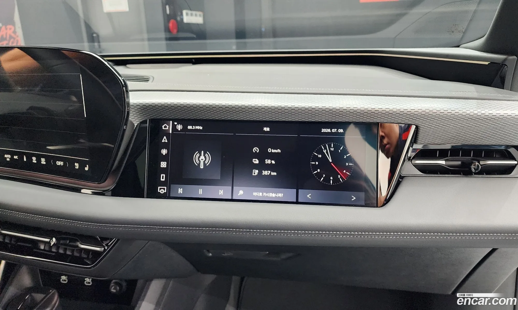 Audi A6 e-tron 2025 WAUZZZGHXSA014897 — 33