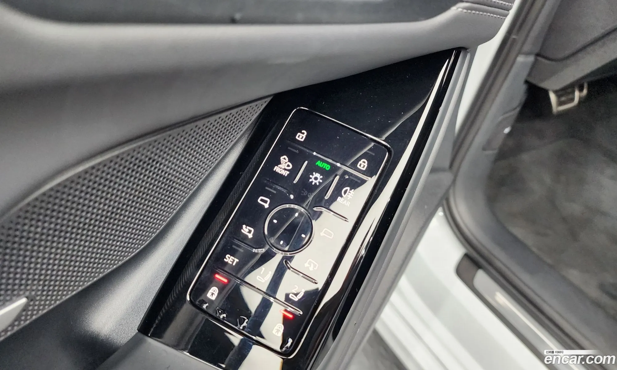 Audi A6 e-tron 2025 WAUZZZGHXSA014897 — 32