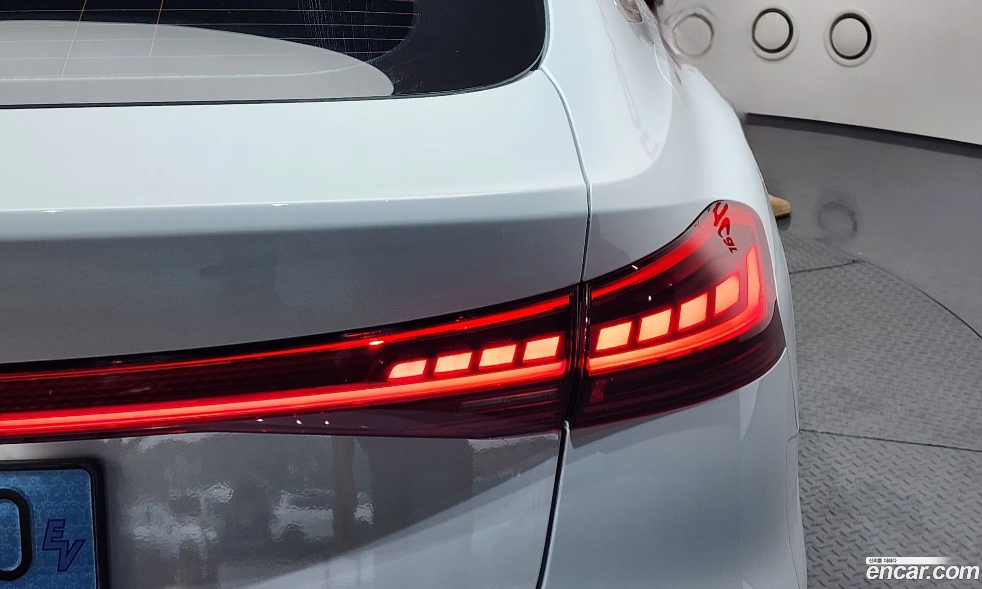 Audi A6 e-tron 2025 WAUZZZGHXSA014897 — 26