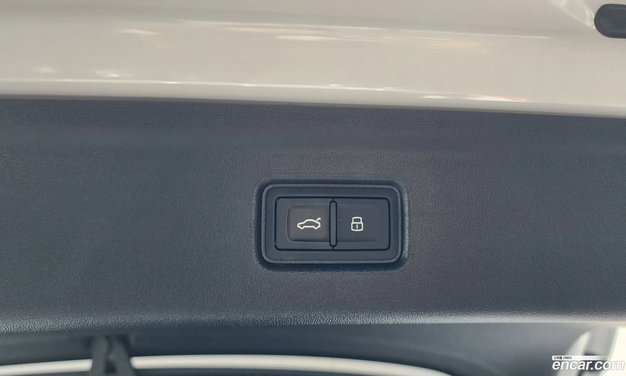 Audi A6 e-tron 2025 WAUZZZGHXSA014897 — 19