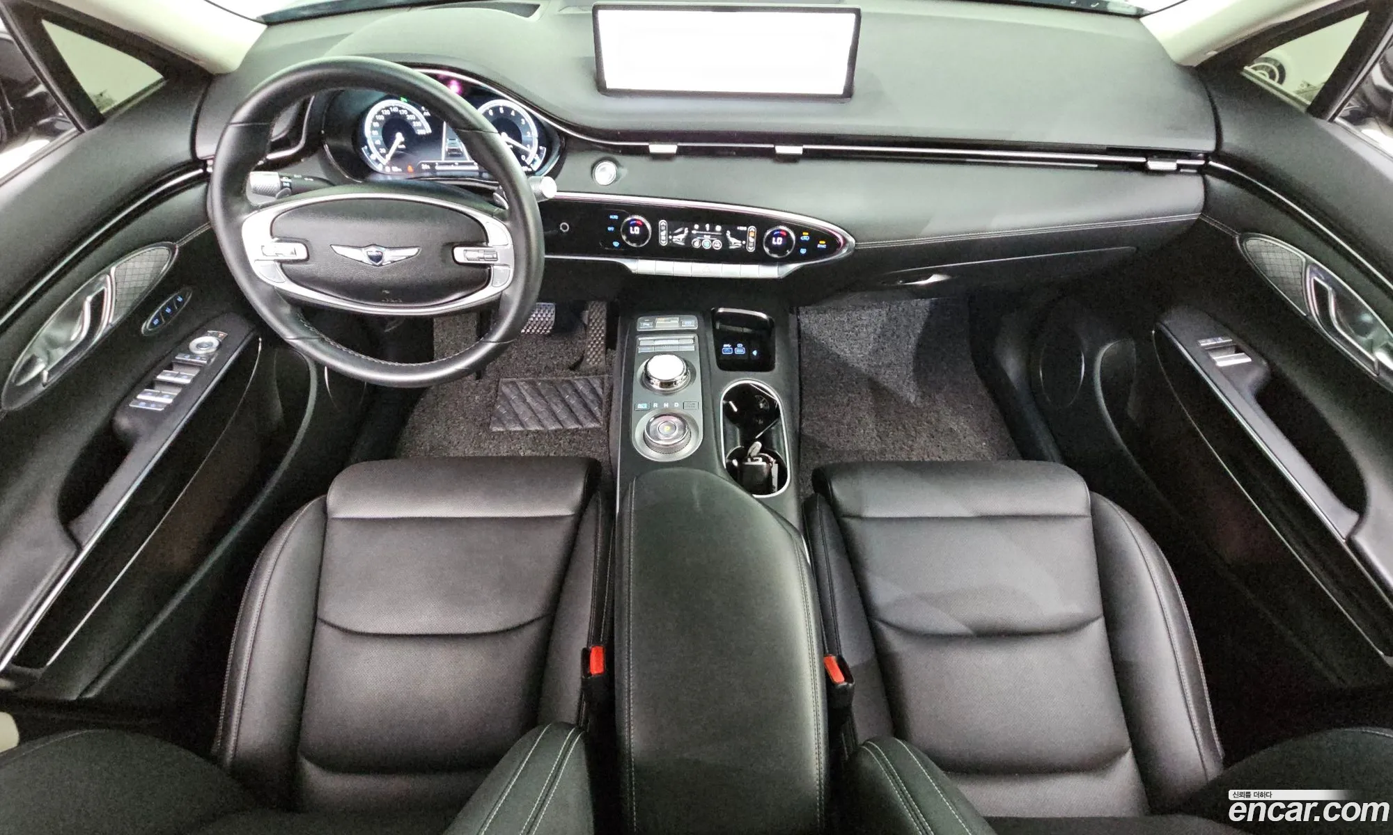 Genesis GV70 2022 — 31