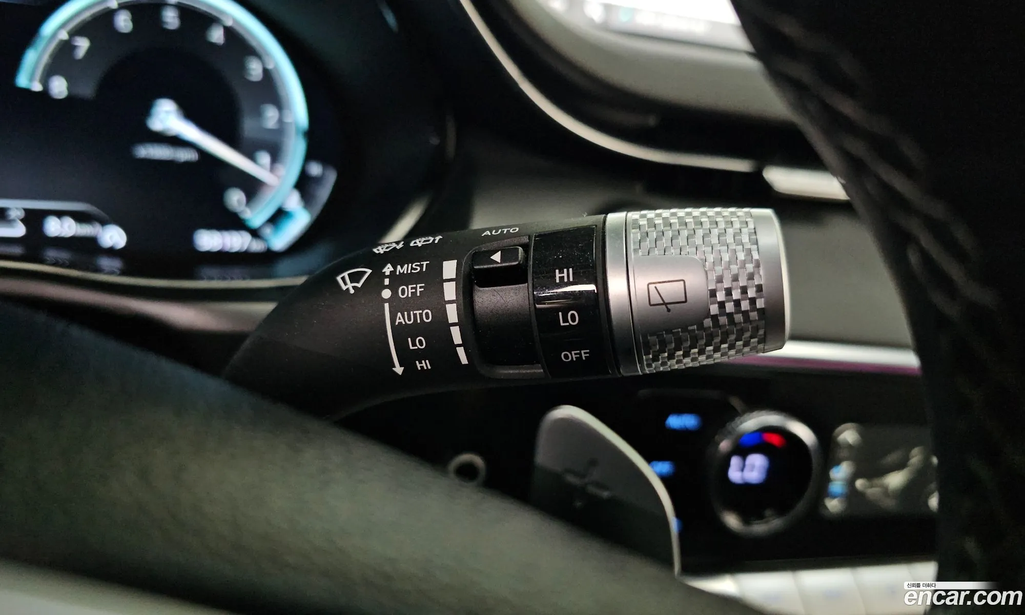Genesis GV70 2022 — 11