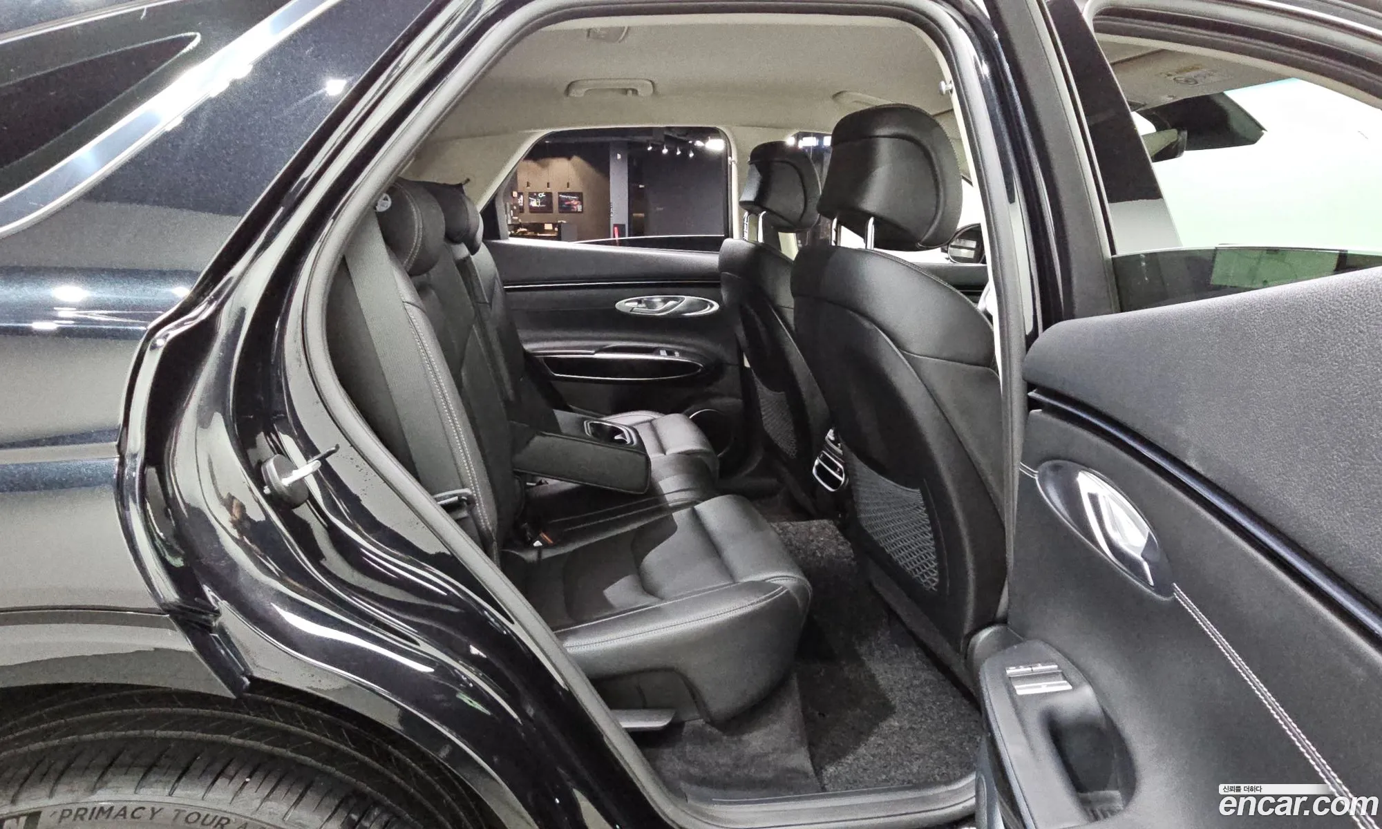 Genesis GV70 2022 — 3