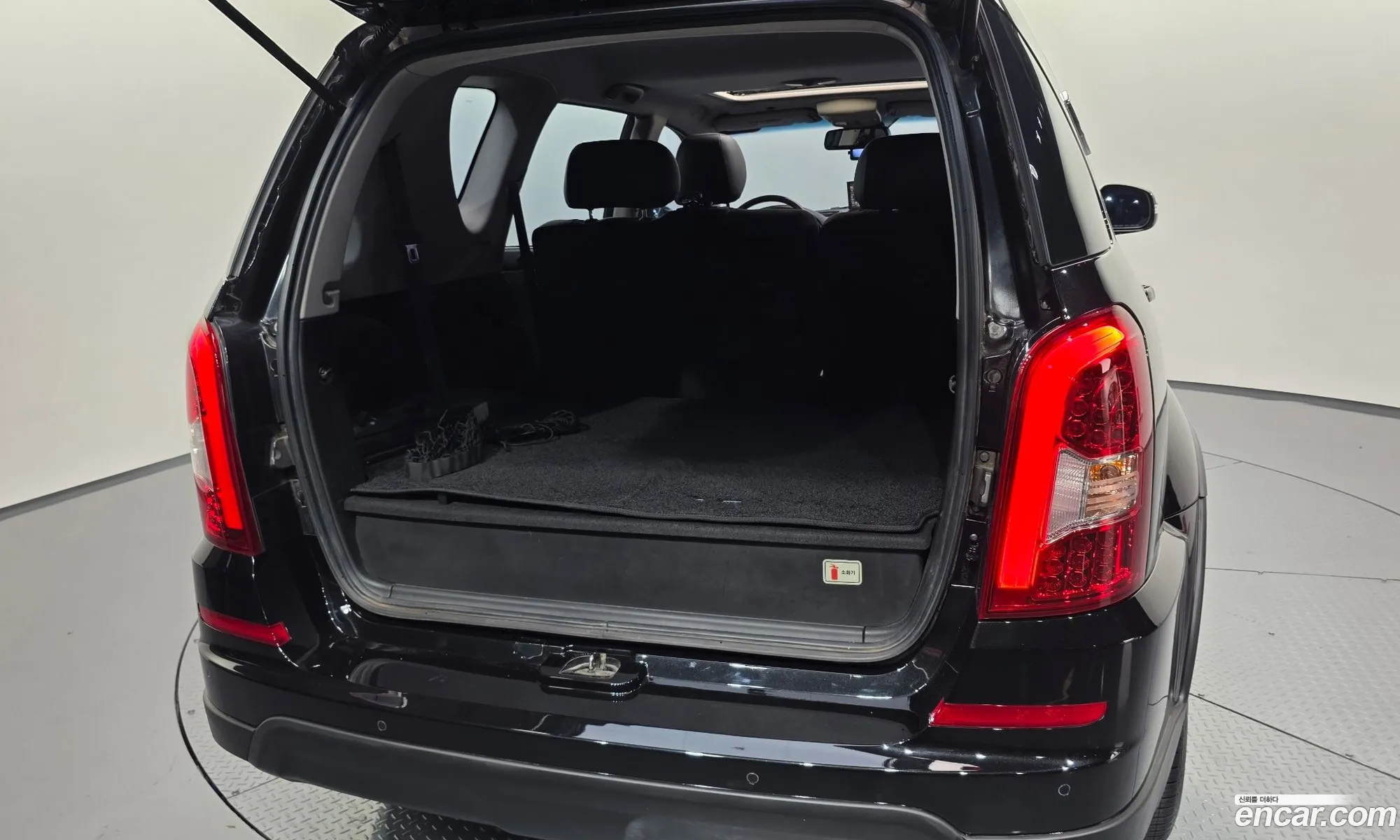 KG Mobility (SsangYong) Rexton W 2014 — 10