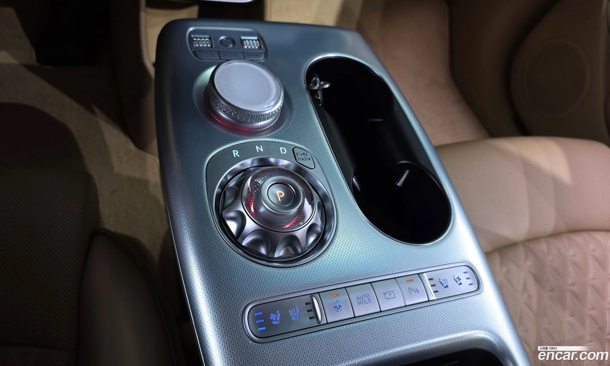 Genesis GV60 2022 — 13