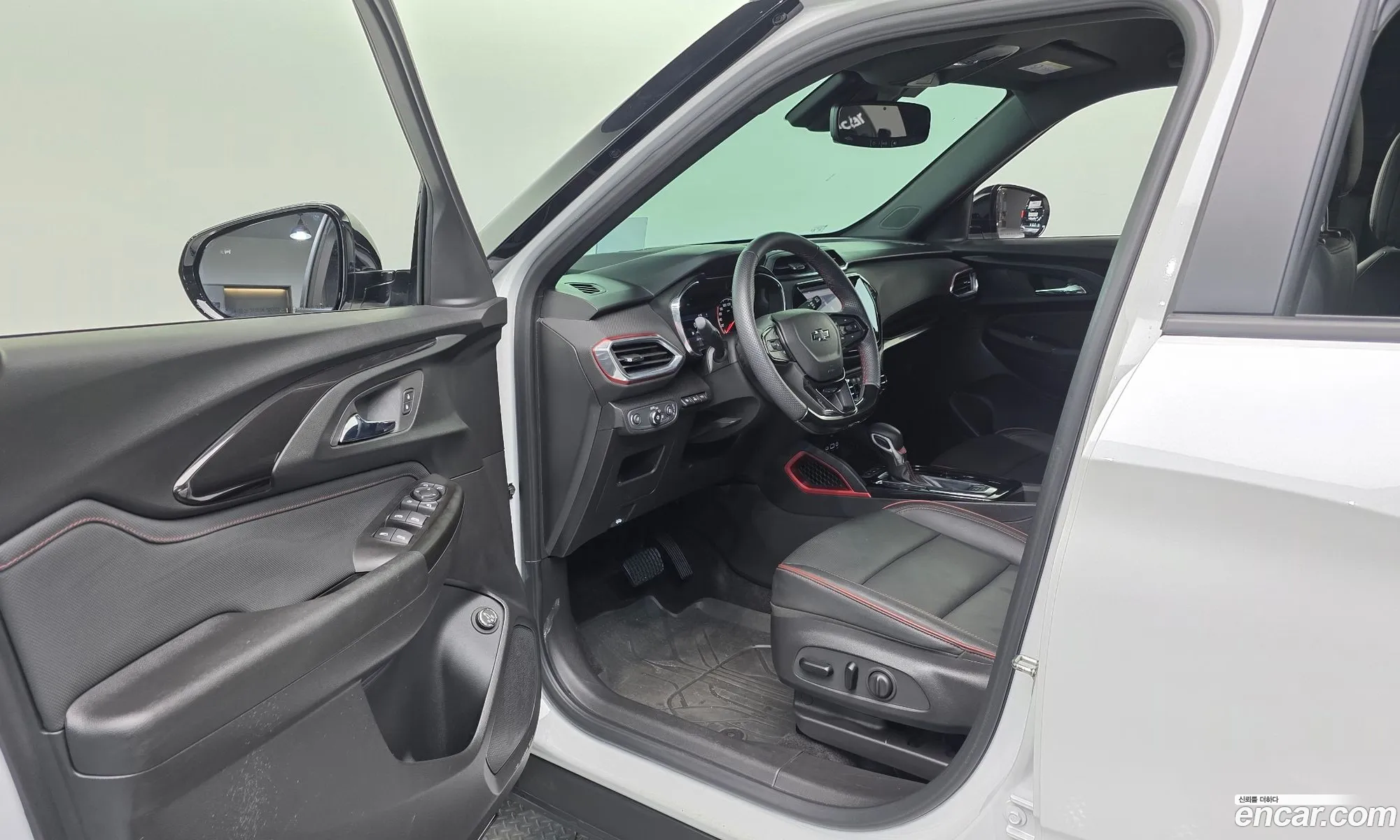 Chevrolet (GM Daewoo) Trailblazer 2022 — 32