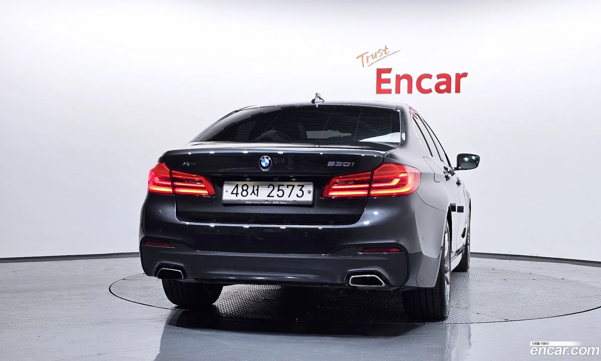 BMW 5 Series 2017 — 24