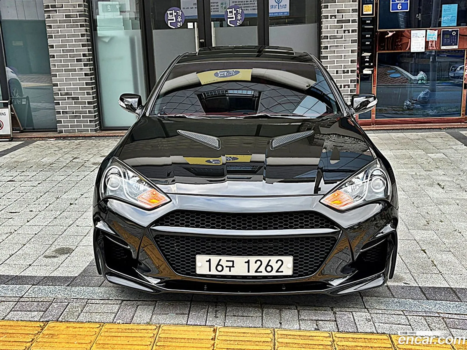 Hyundai Genesis Coupe 2010 — 10
