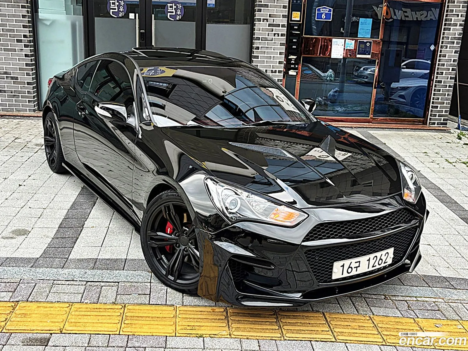 Hyundai Genesis Coupe 2010 — 14