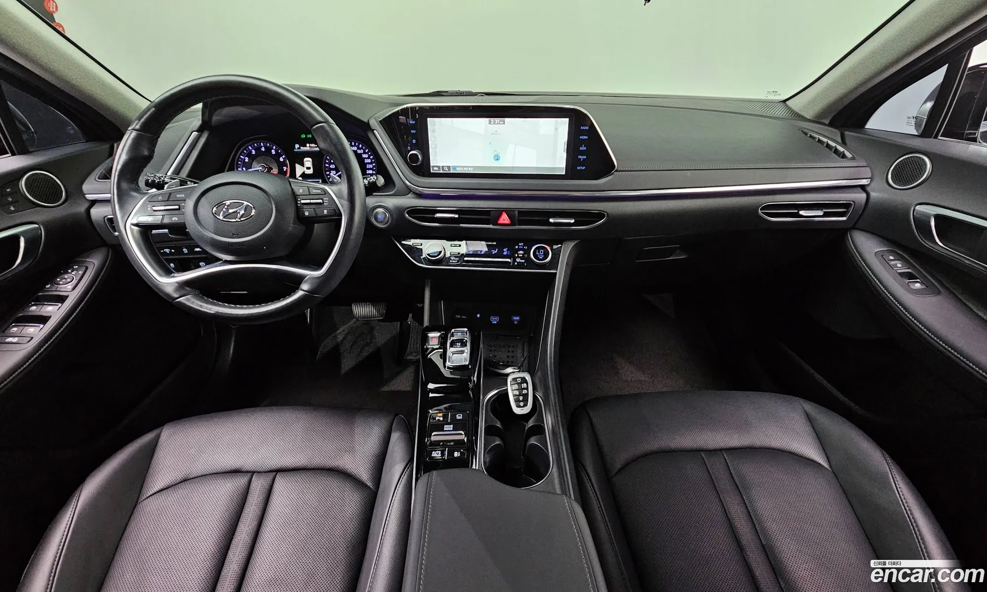 Hyundai Sonata 2022 — 17