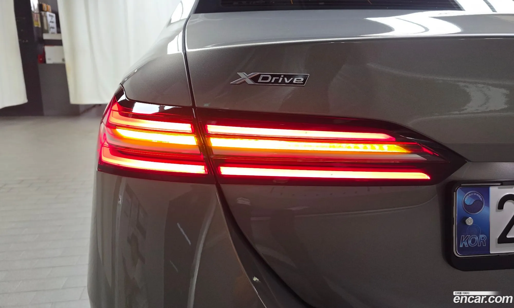 BMW 5 Series 2025 WBA51FJ04SCT85582 — 2