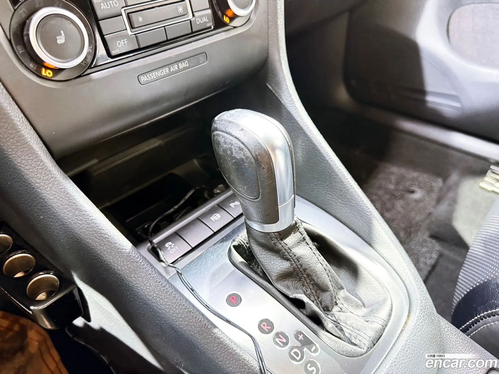 Volkswagen Golf 6th Gen 2011 — 3
