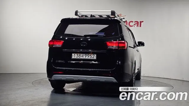 Kia Carnival 2017 — 3