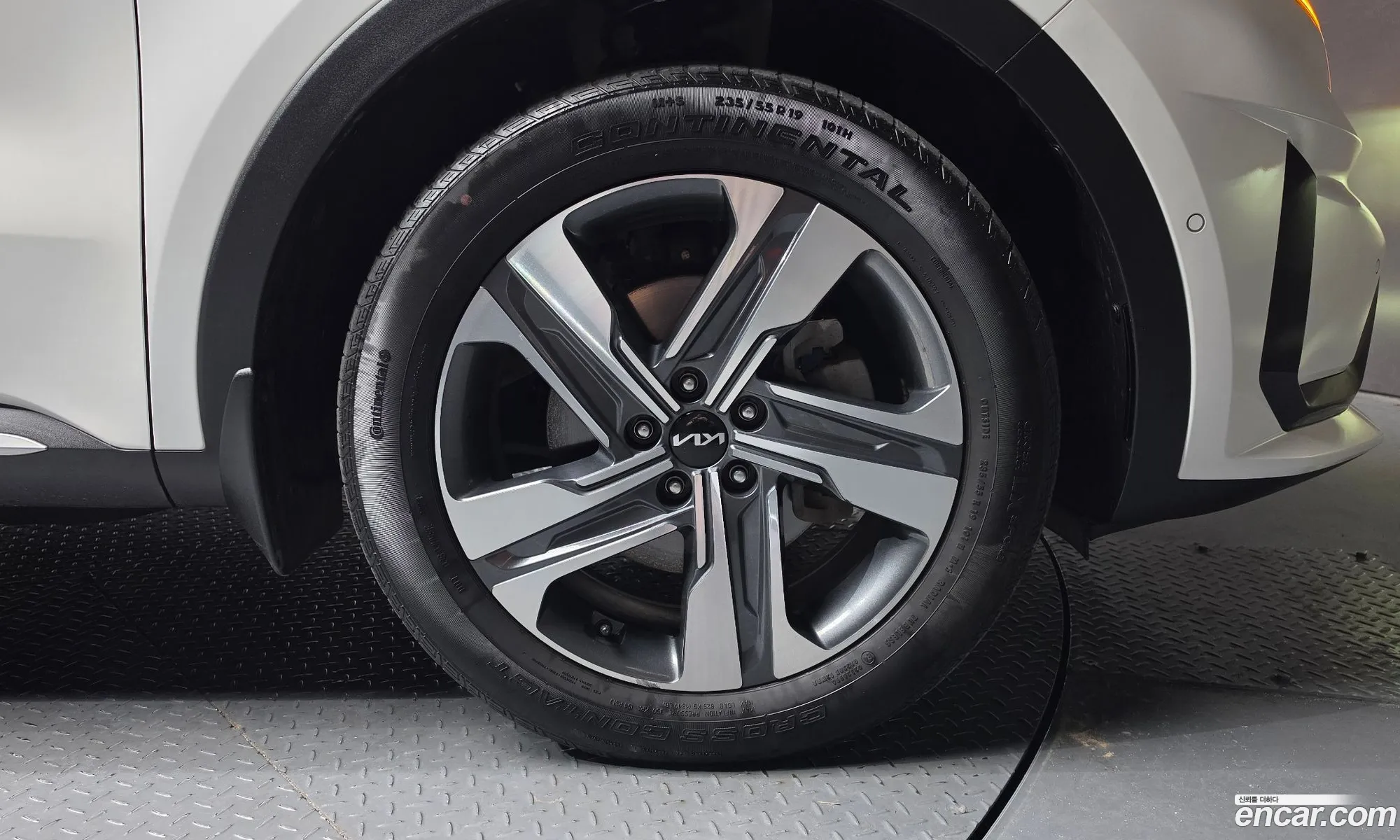 Kia Sorento 2023 — 18