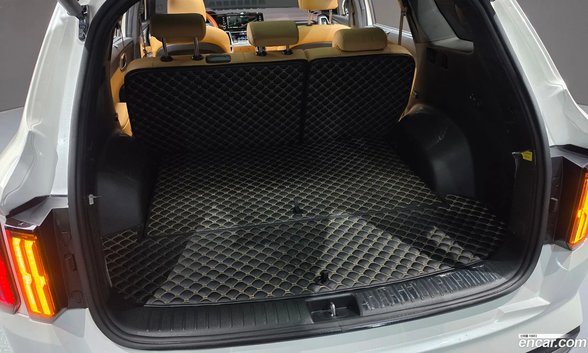 Kia Sorento 2023 — 24