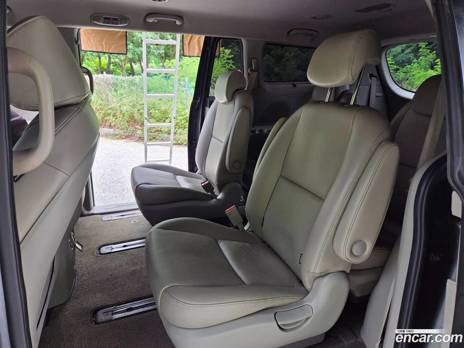 Kia Carnival 2014 — 5