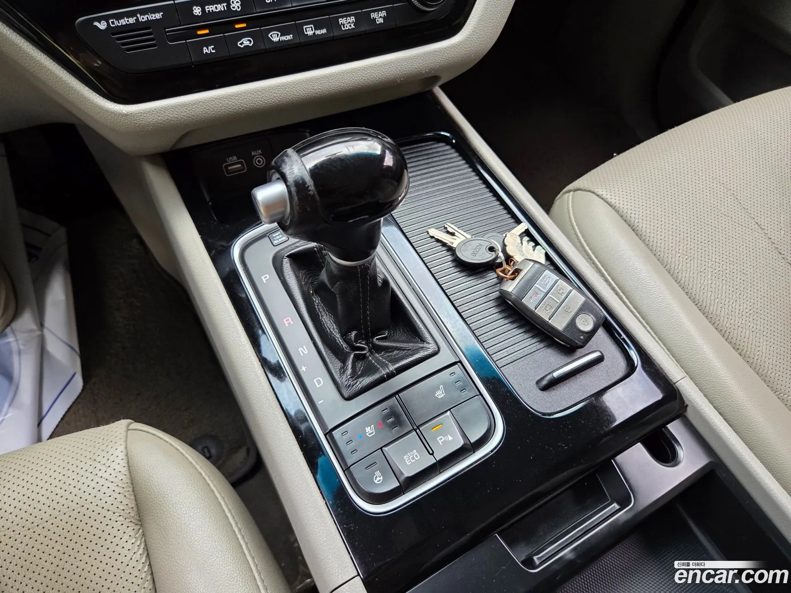 Kia Carnival 2014 — 16