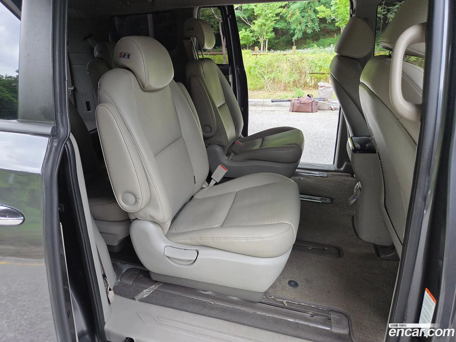 Kia Carnival 2014 — 13