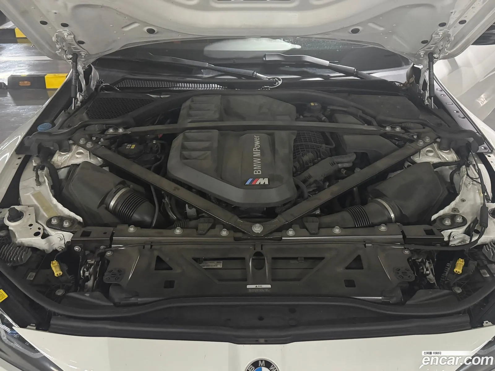 BMW M4 2021 — 7