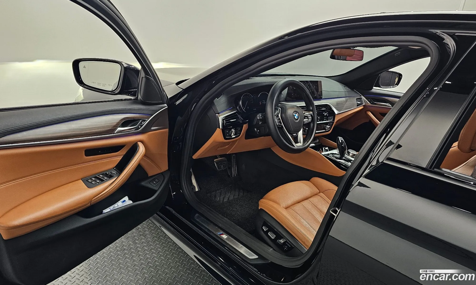 BMW 5 Series 2017 WBAJC3100HWB59413 — 7