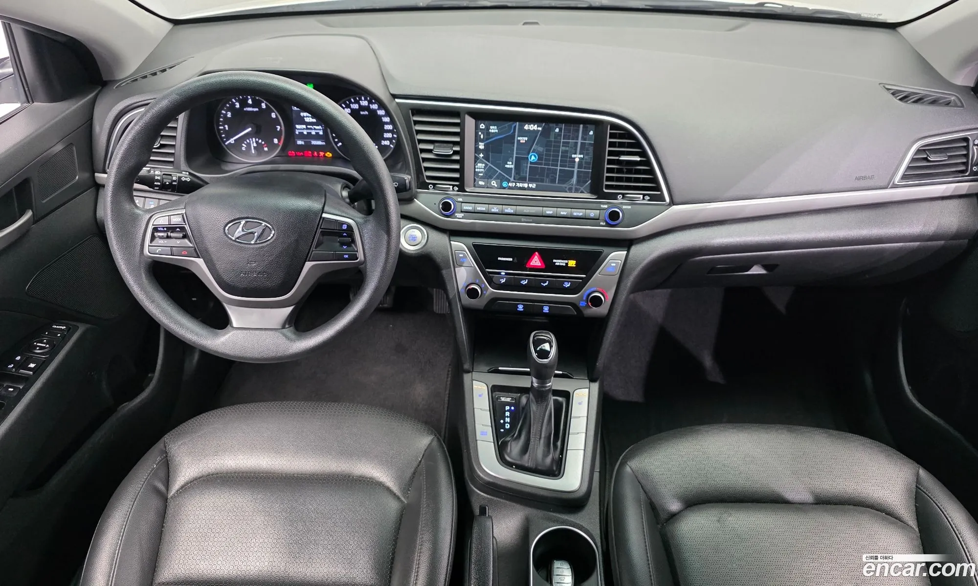 Hyundai Elantra AD 2018 — 13