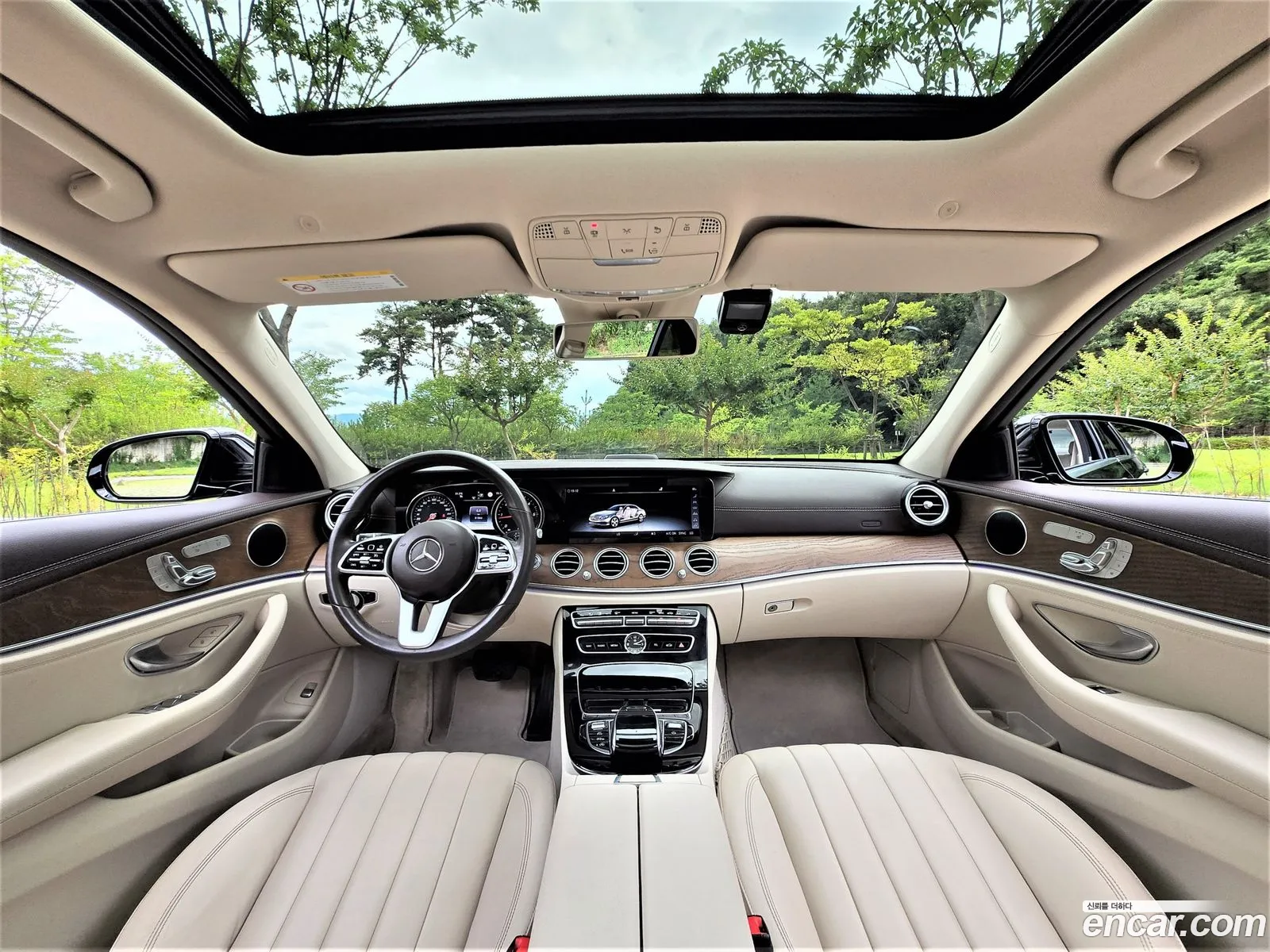 Mercedes-Benz E-Class W213 2019 — 17