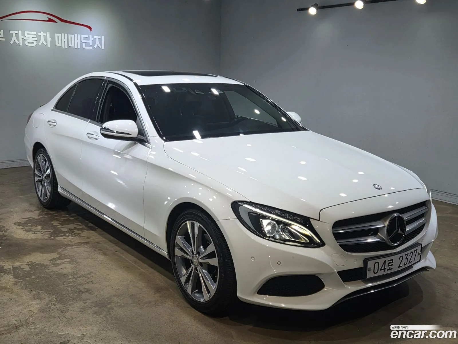 Mercedes-Benz C-Class W205 2017 — 8