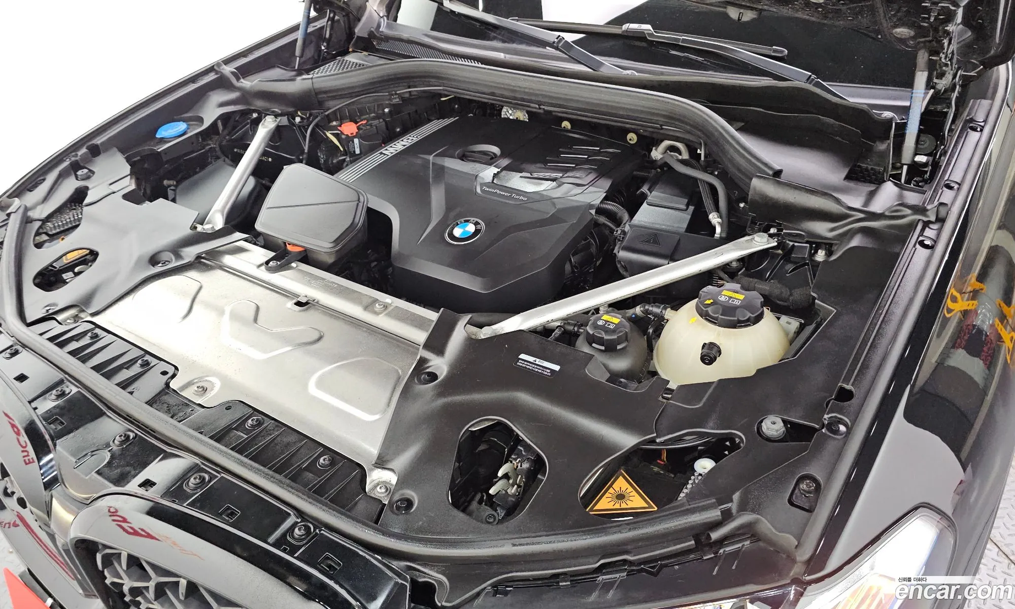 BMW X4 2022 WBA21DT03N9N34621 — 32