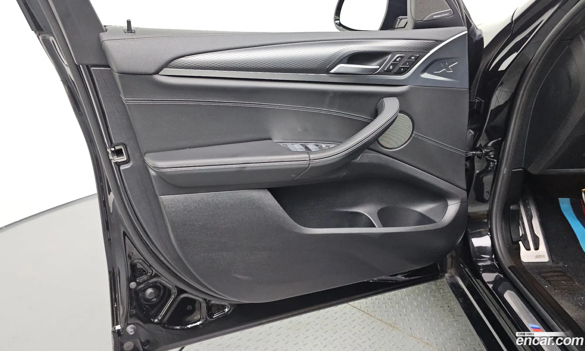 BMW X4 2022 WBA21DT03N9N34621 — 11