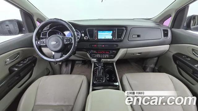 Kia Carnival 2014 — 4