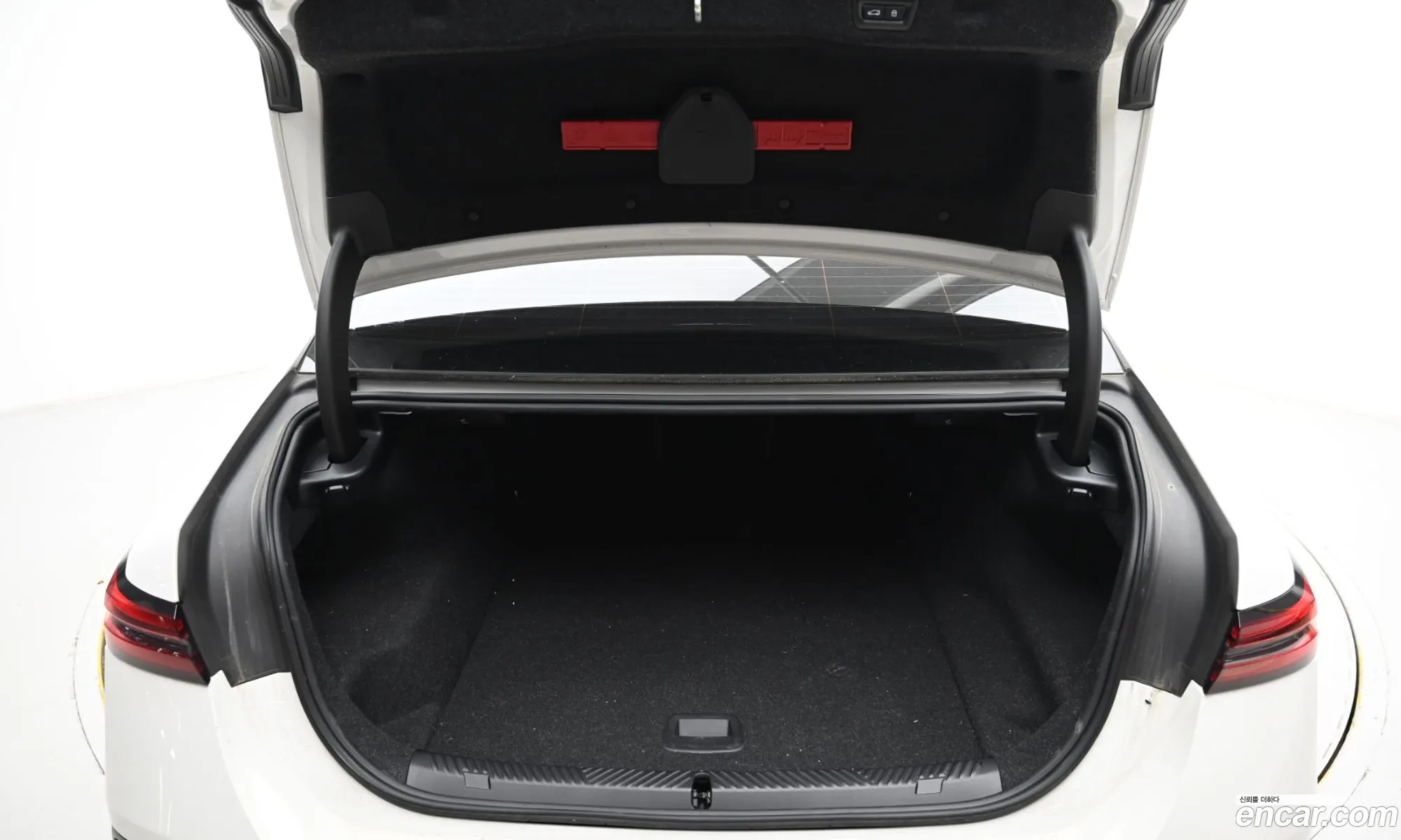 BMW i5 2023 — 14
