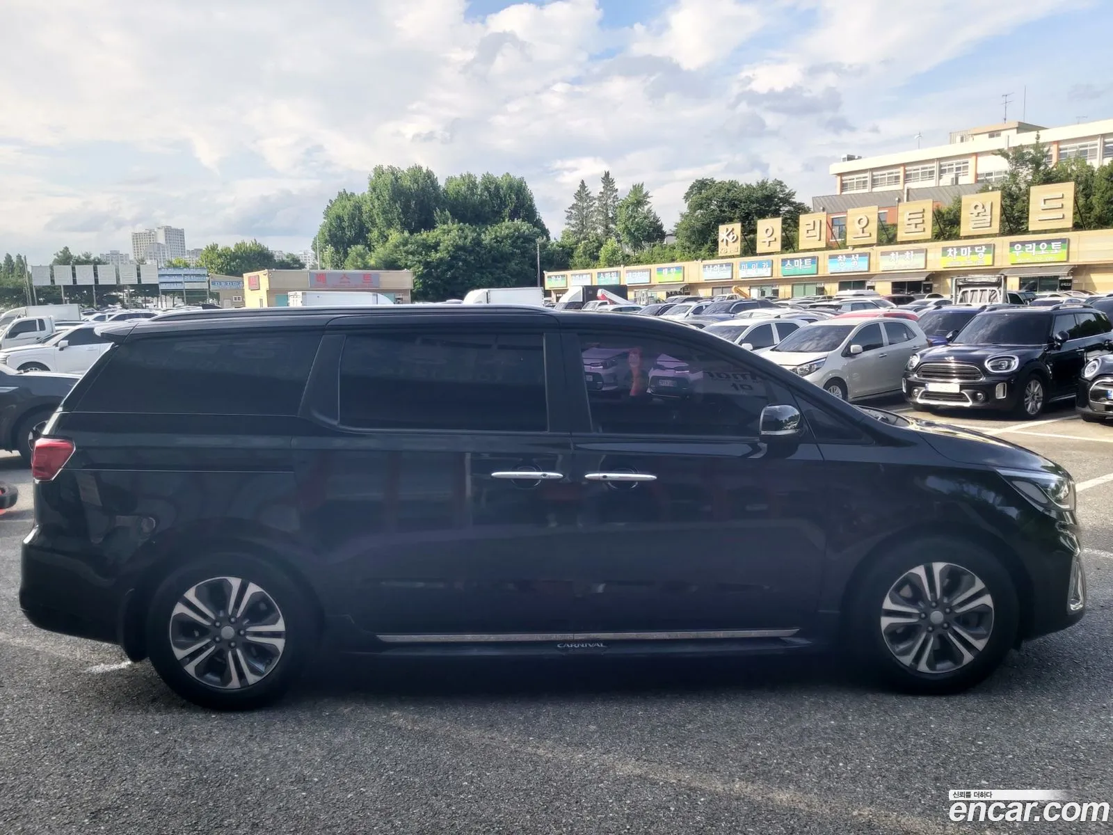 Kia Carnival 2019 — 11