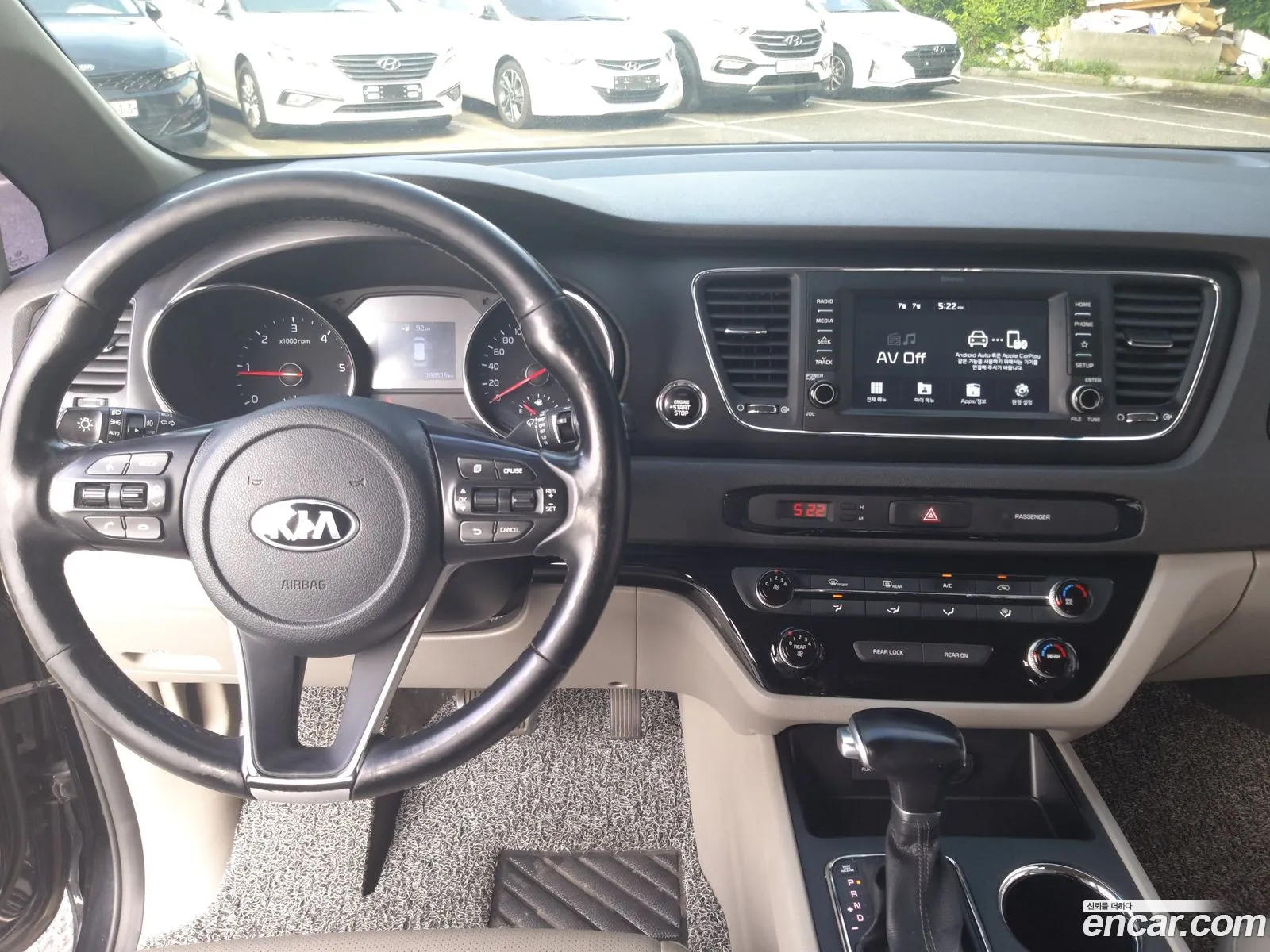Kia Carnival 2019 — 13