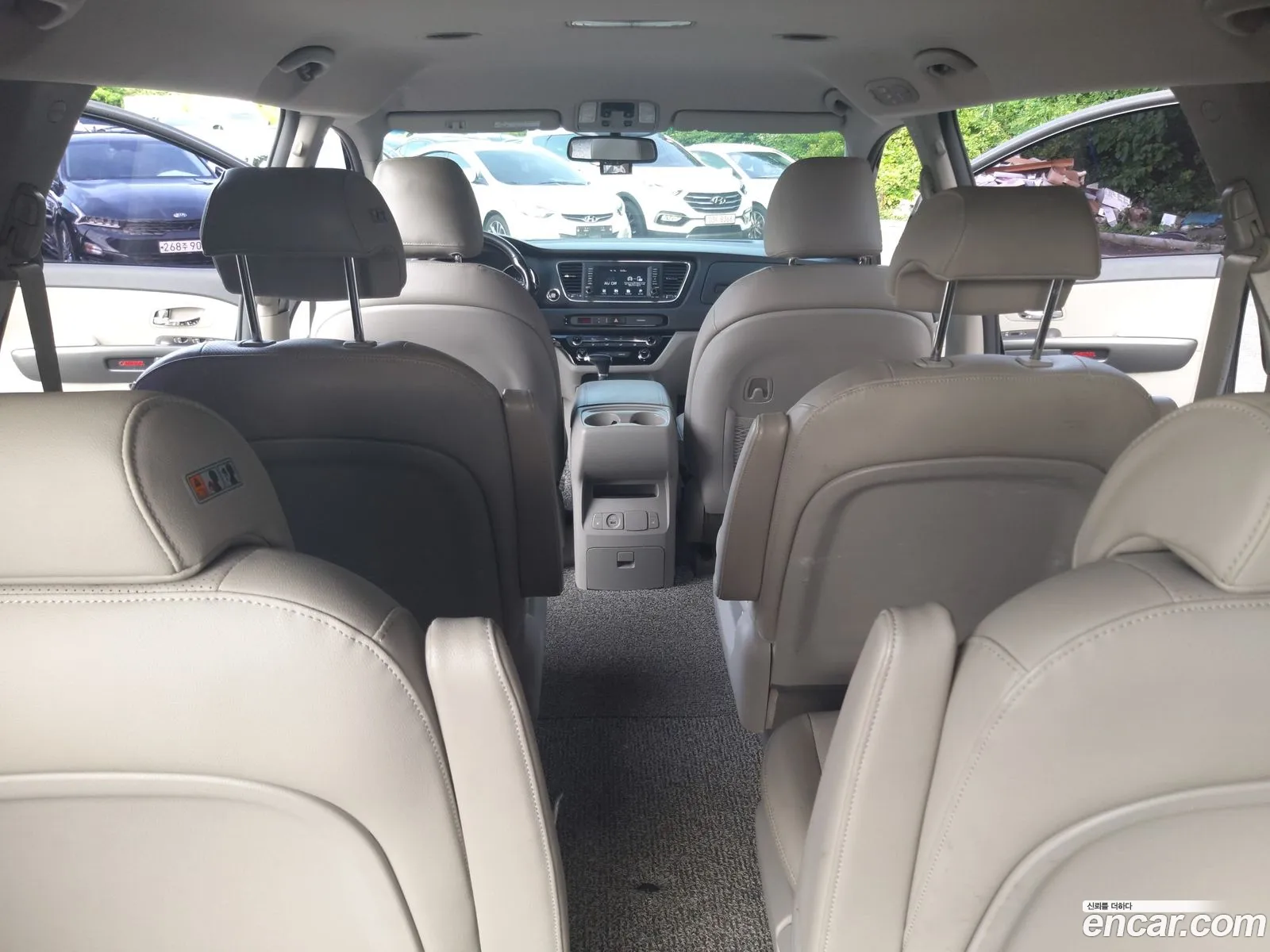 Kia Carnival 2019 — 8