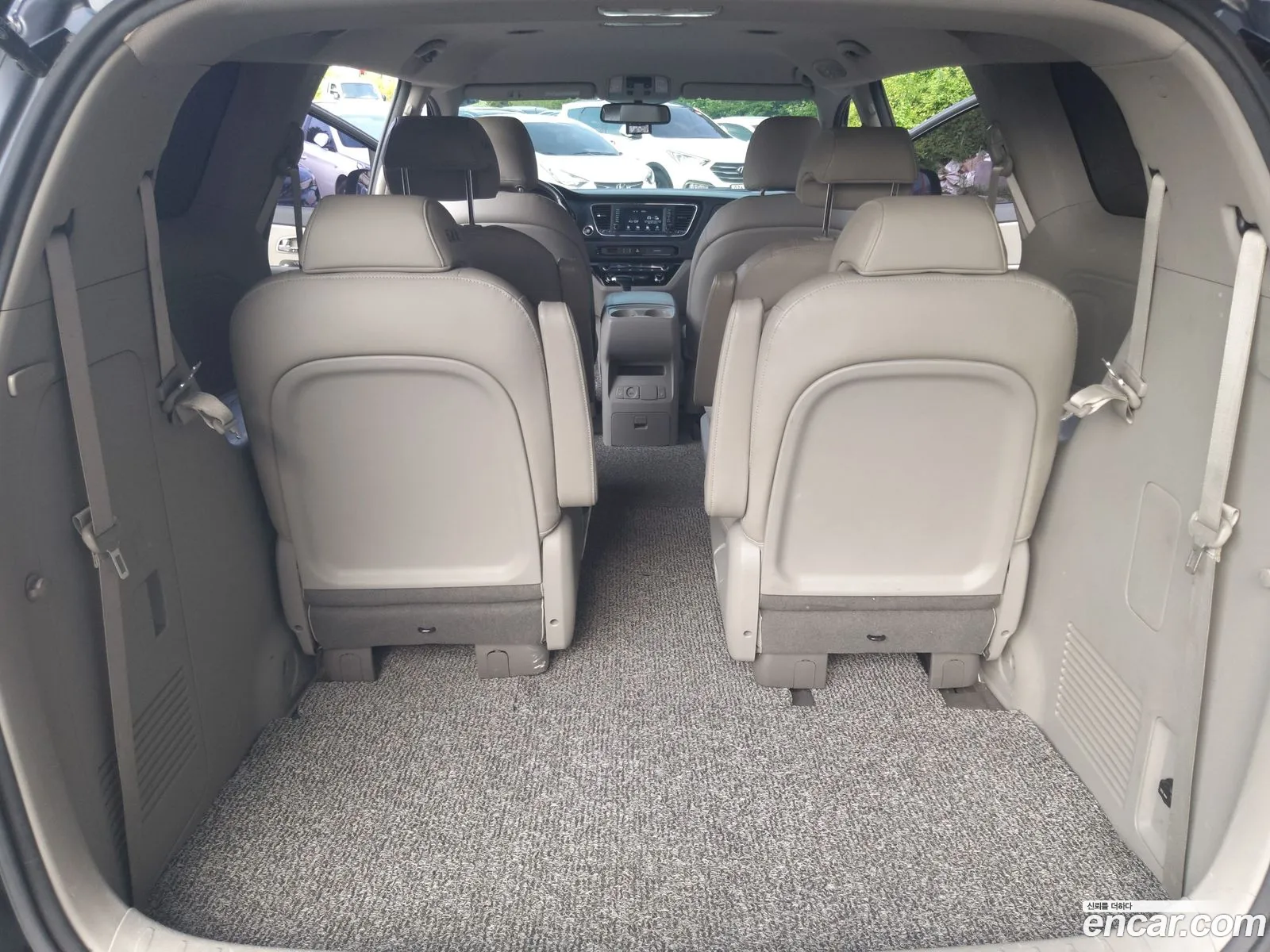 Kia Carnival 2019 — 14