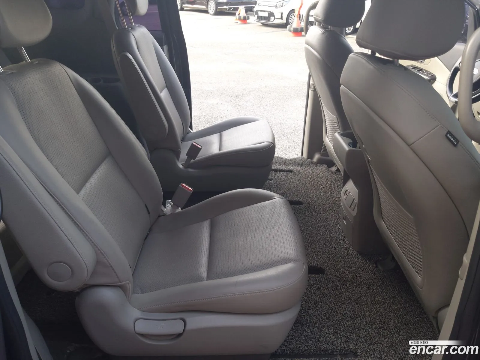 Kia Carnival 2019 — 4