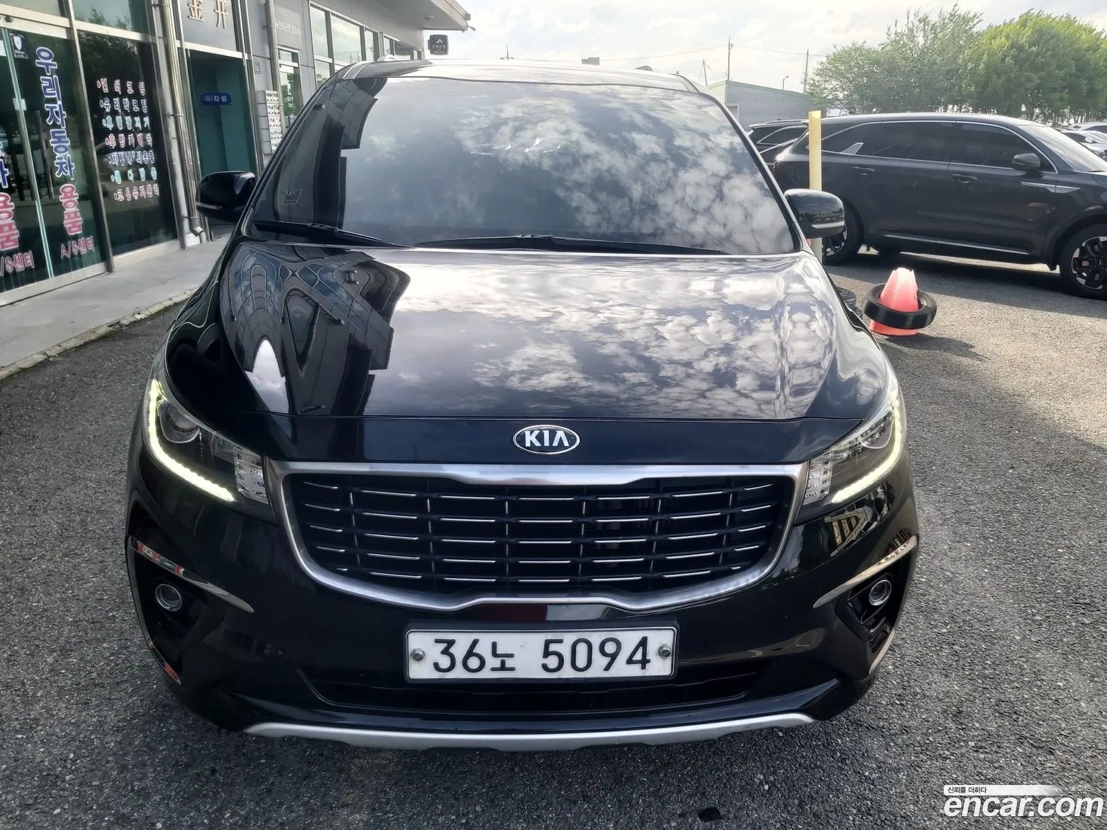 Kia Carnival 2019 — 12