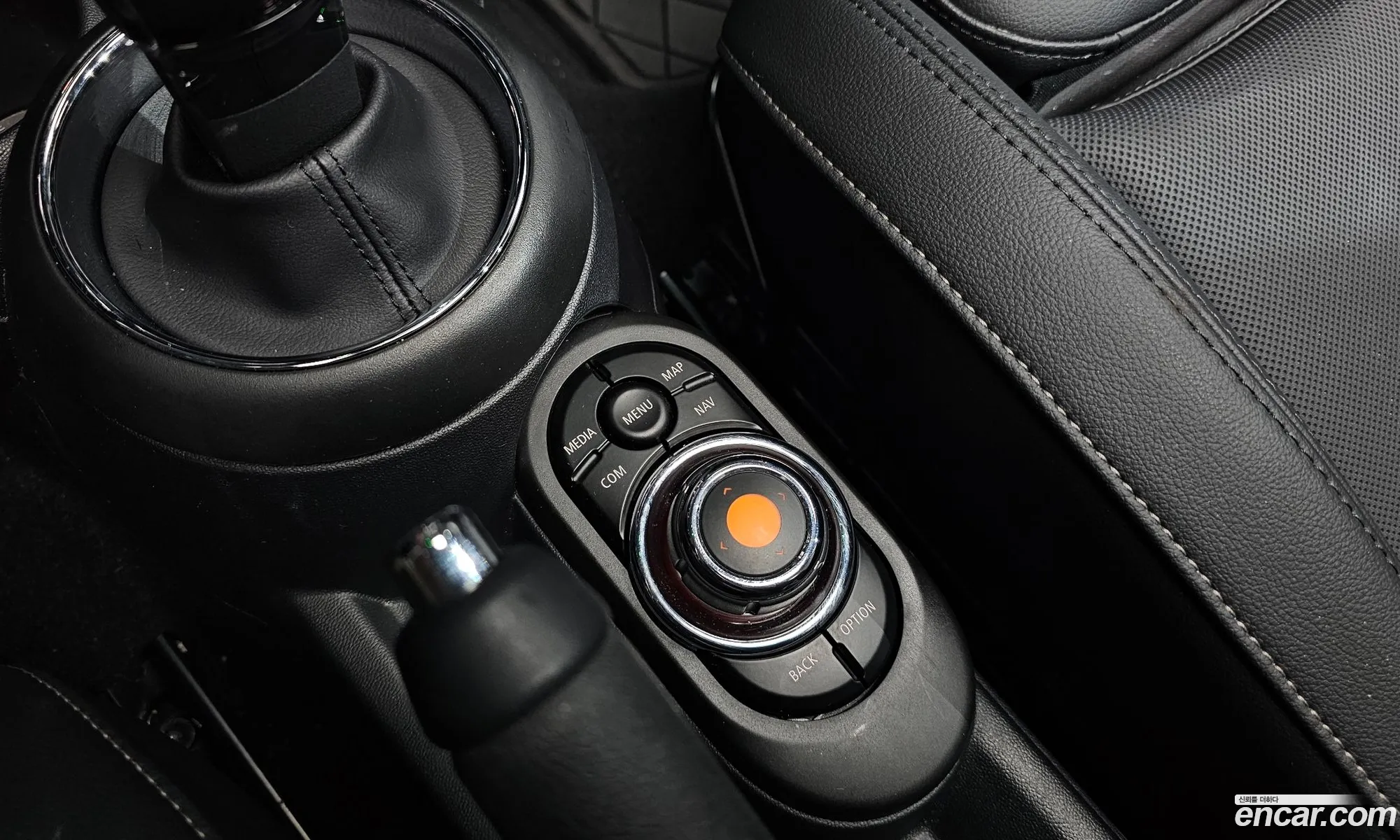Mini Cooper 2020 WMWXR7107L2N26109 — 11