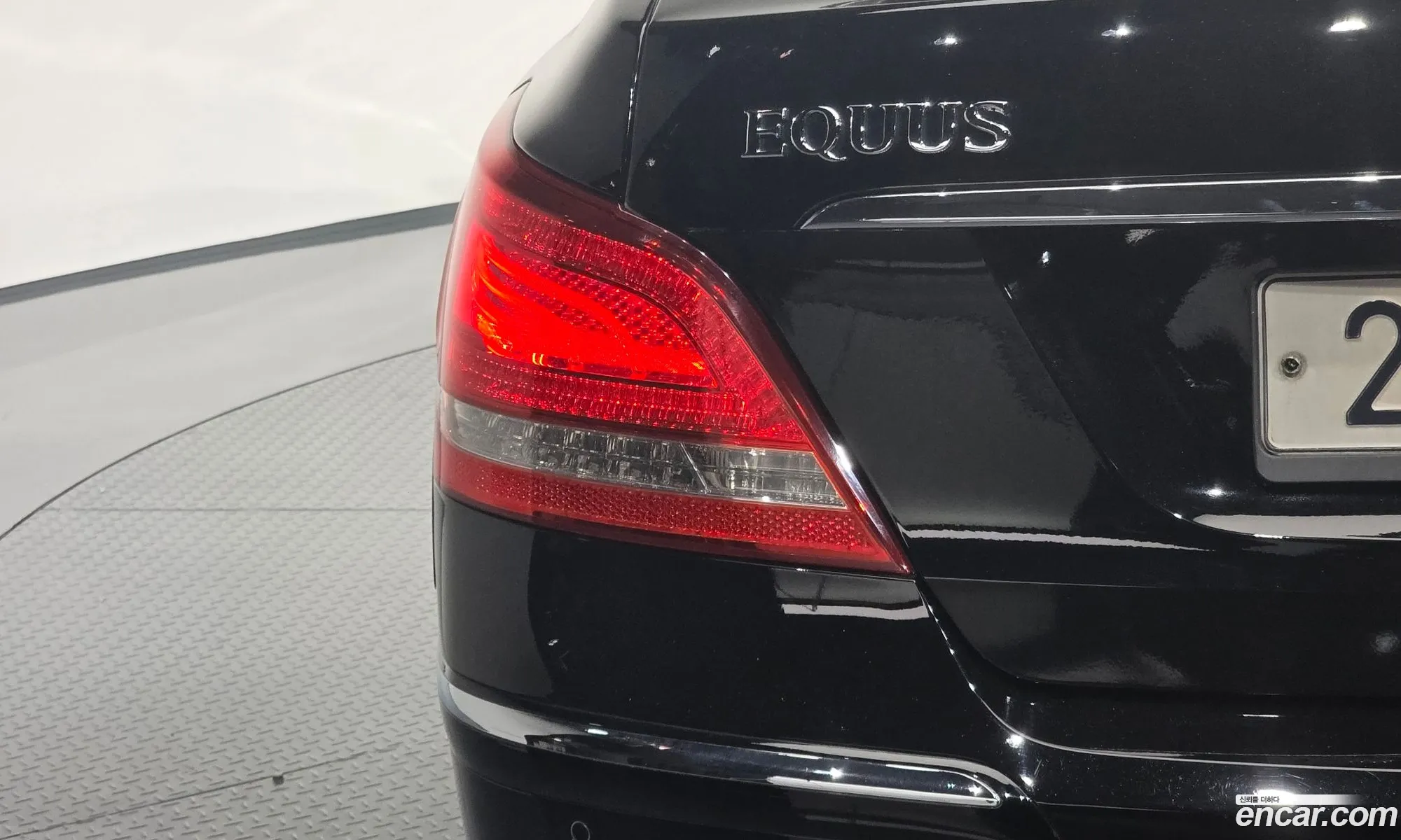 Hyundai Equus 2011 — 39