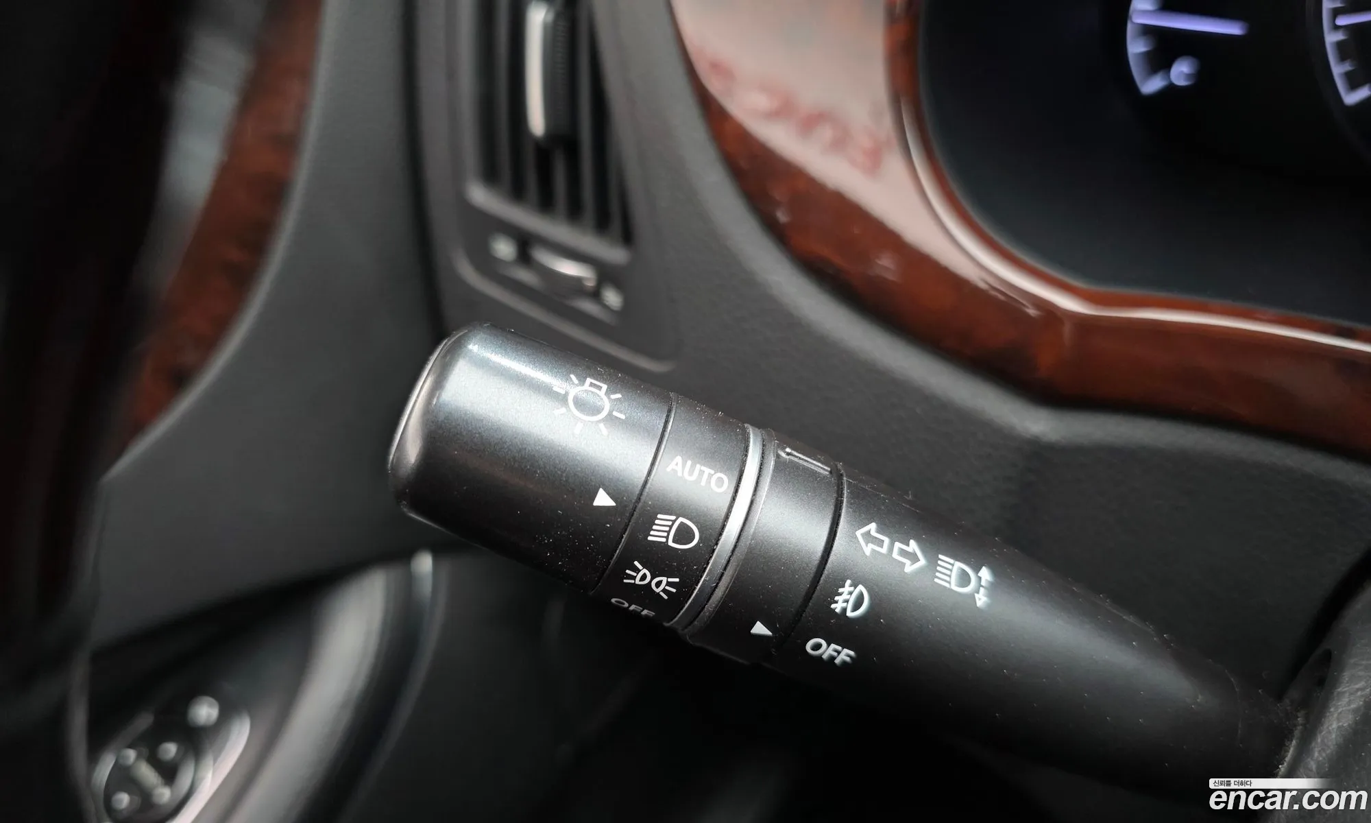 Hyundai Equus 2011 — 21