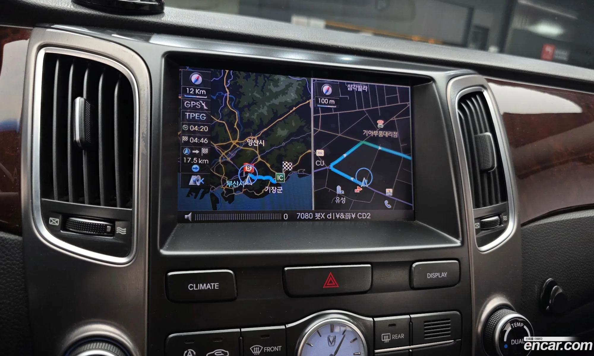 Hyundai Equus 2011 — 31