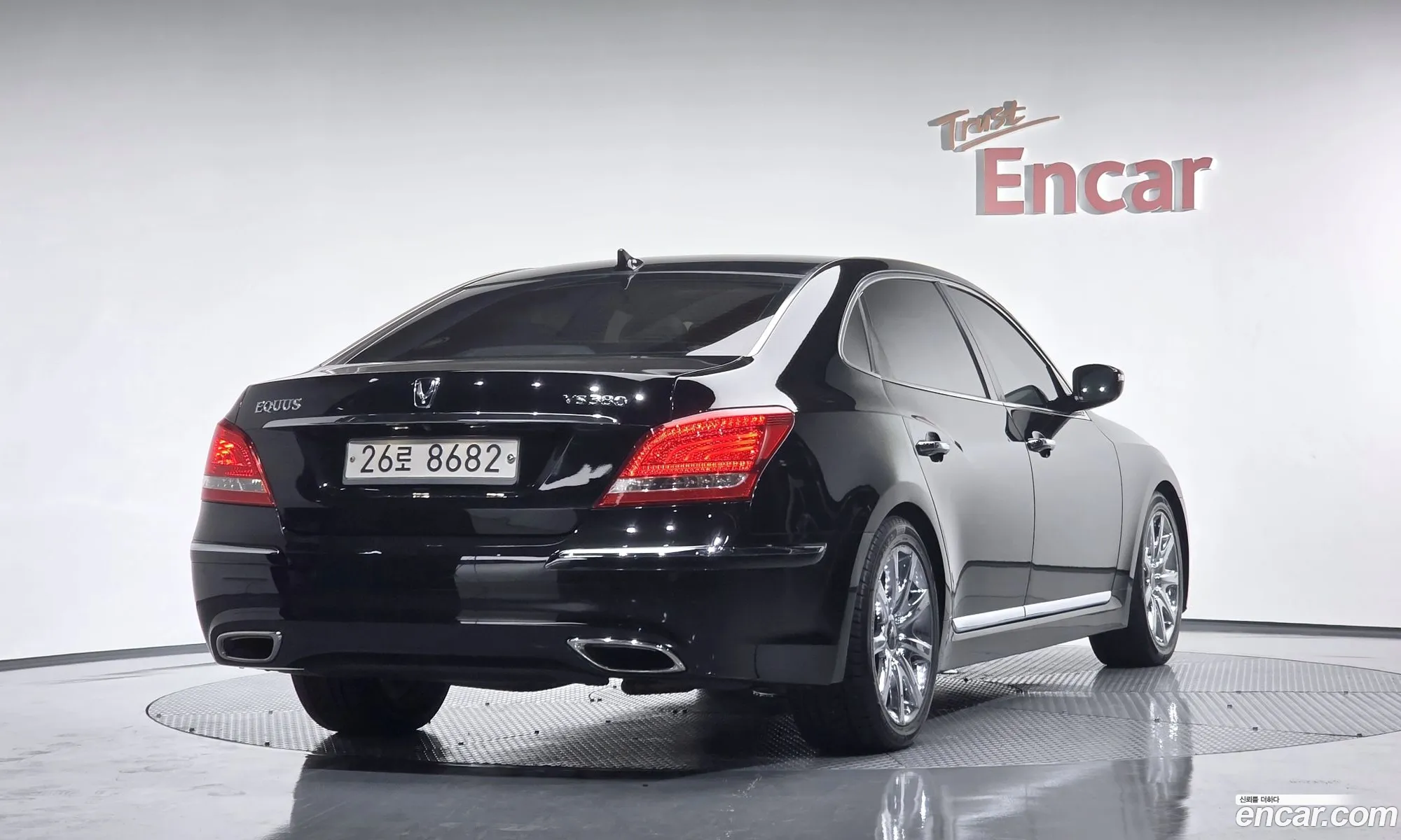 Hyundai Equus 2011 — 30