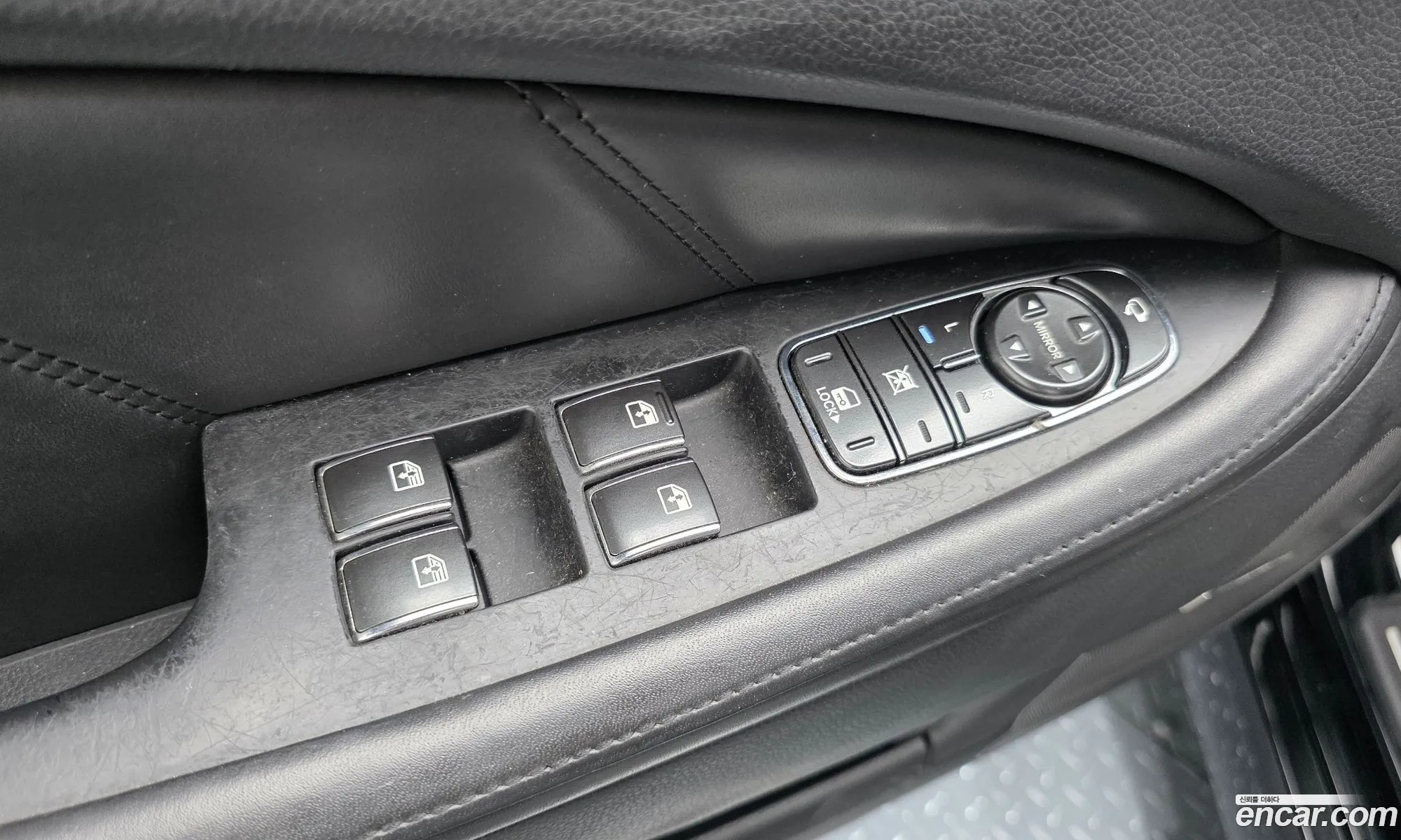 Hyundai Equus 2011 — 15