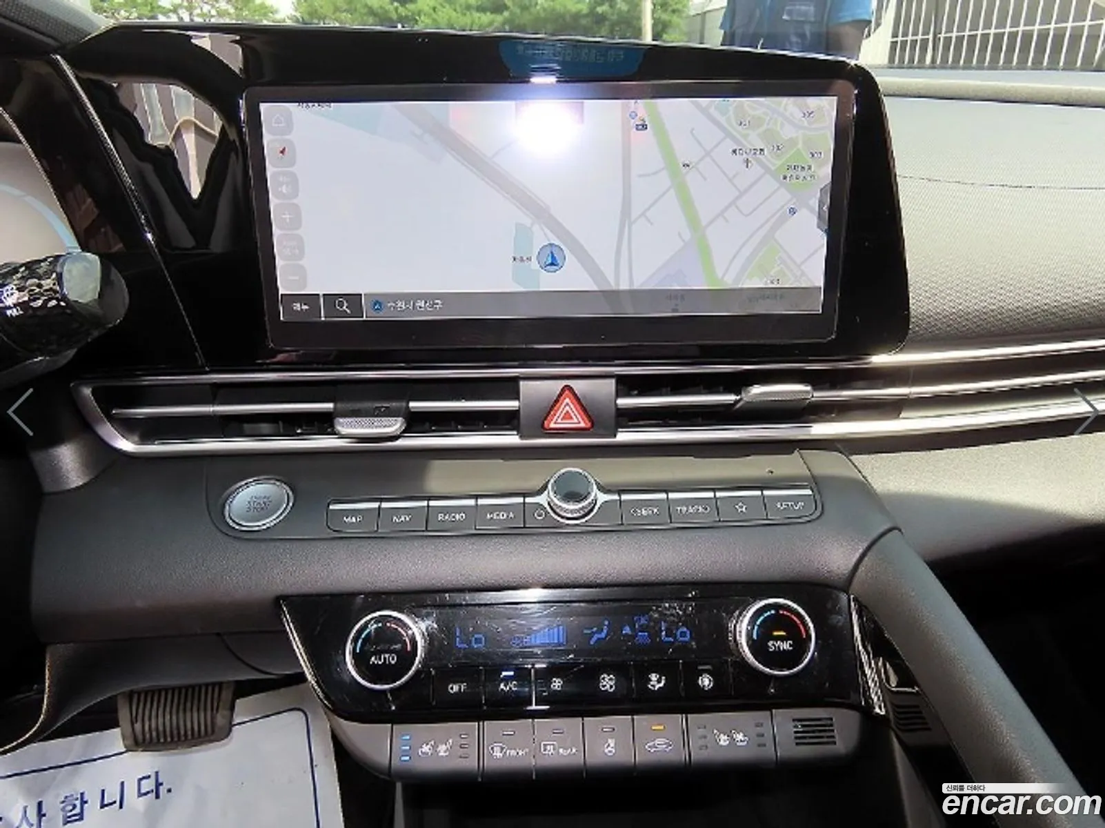 Hyundai Elantra 2023 — 4