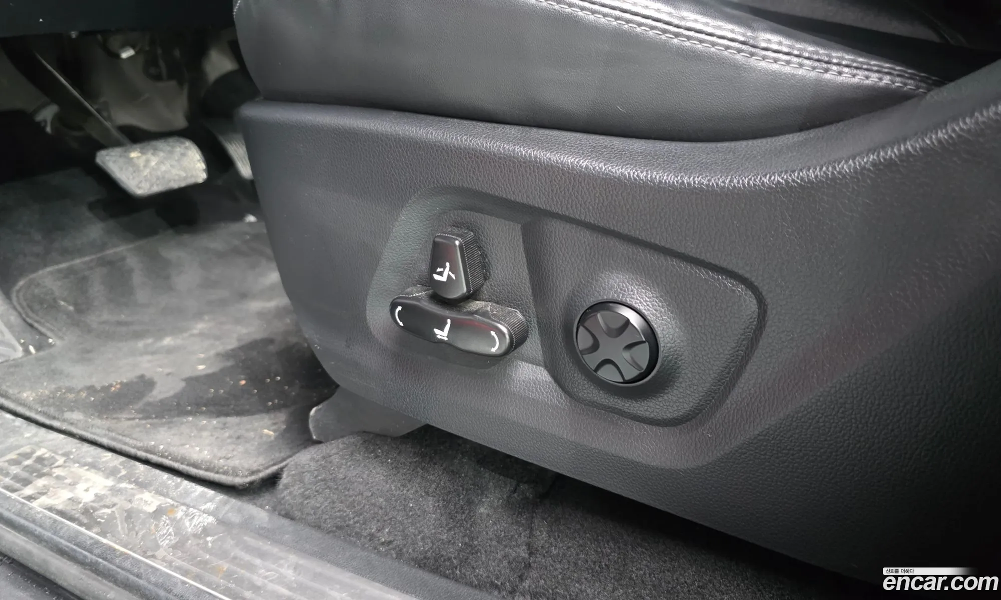 KG Mobility (SsangYong) Rexton Sports Khan 2020 — 18