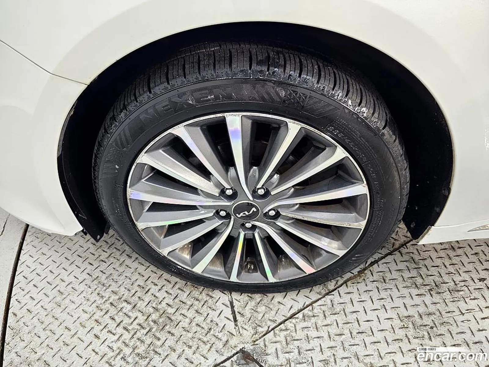 Kia K5 2017 — 19