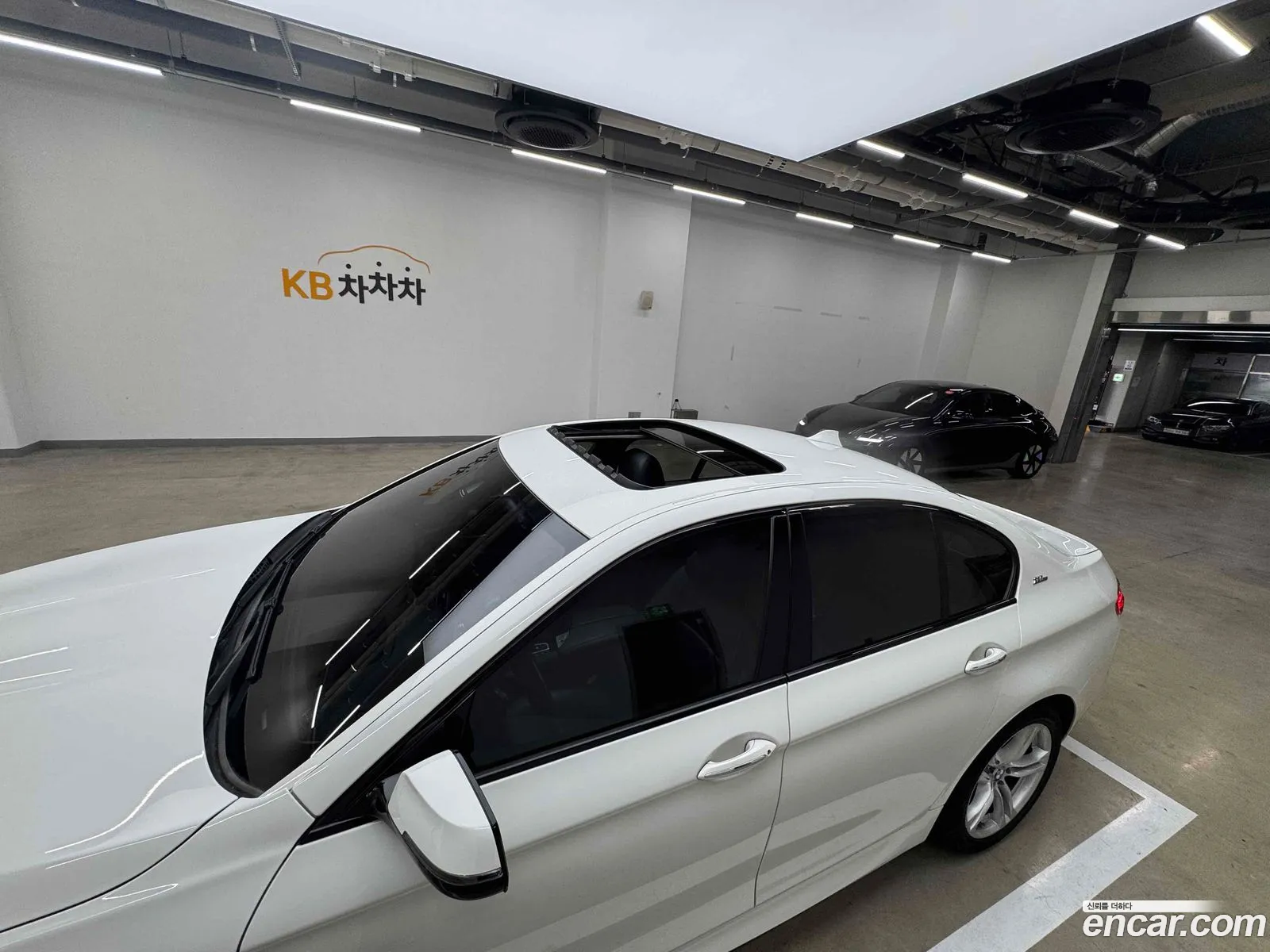 BMW 5 Series 2016 — 13