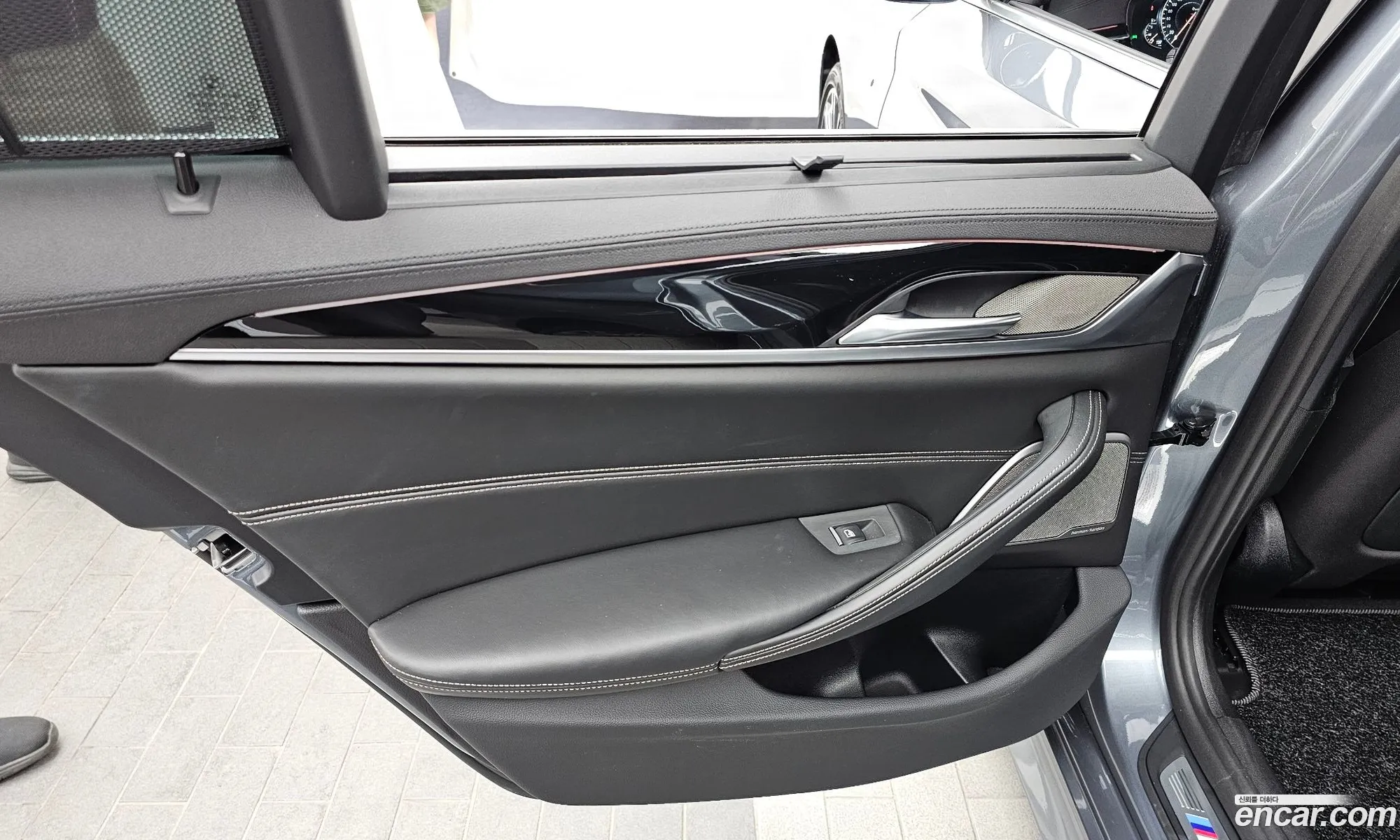 BMW 5 Series 2018 — 17
