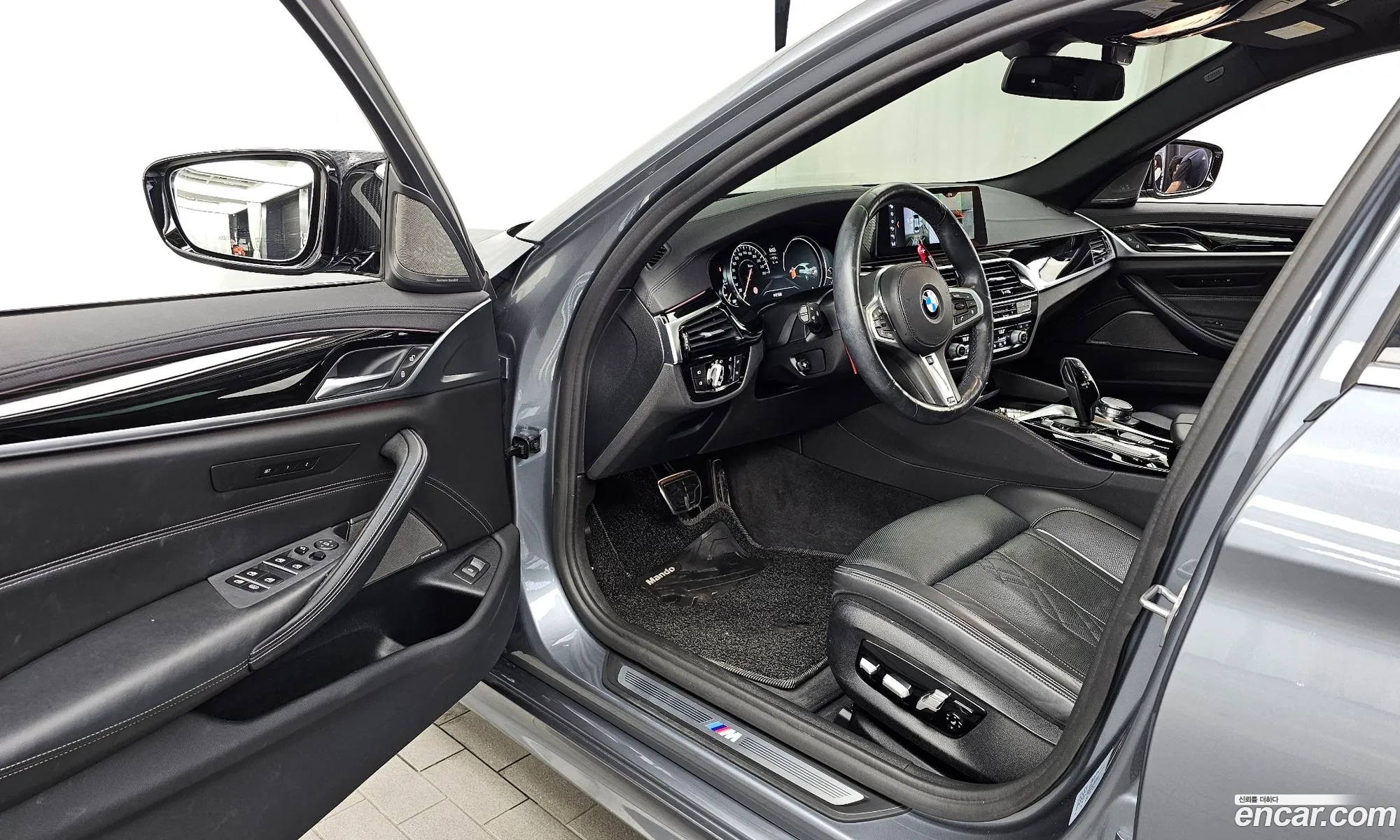 BMW 5 Series 2018 — 19