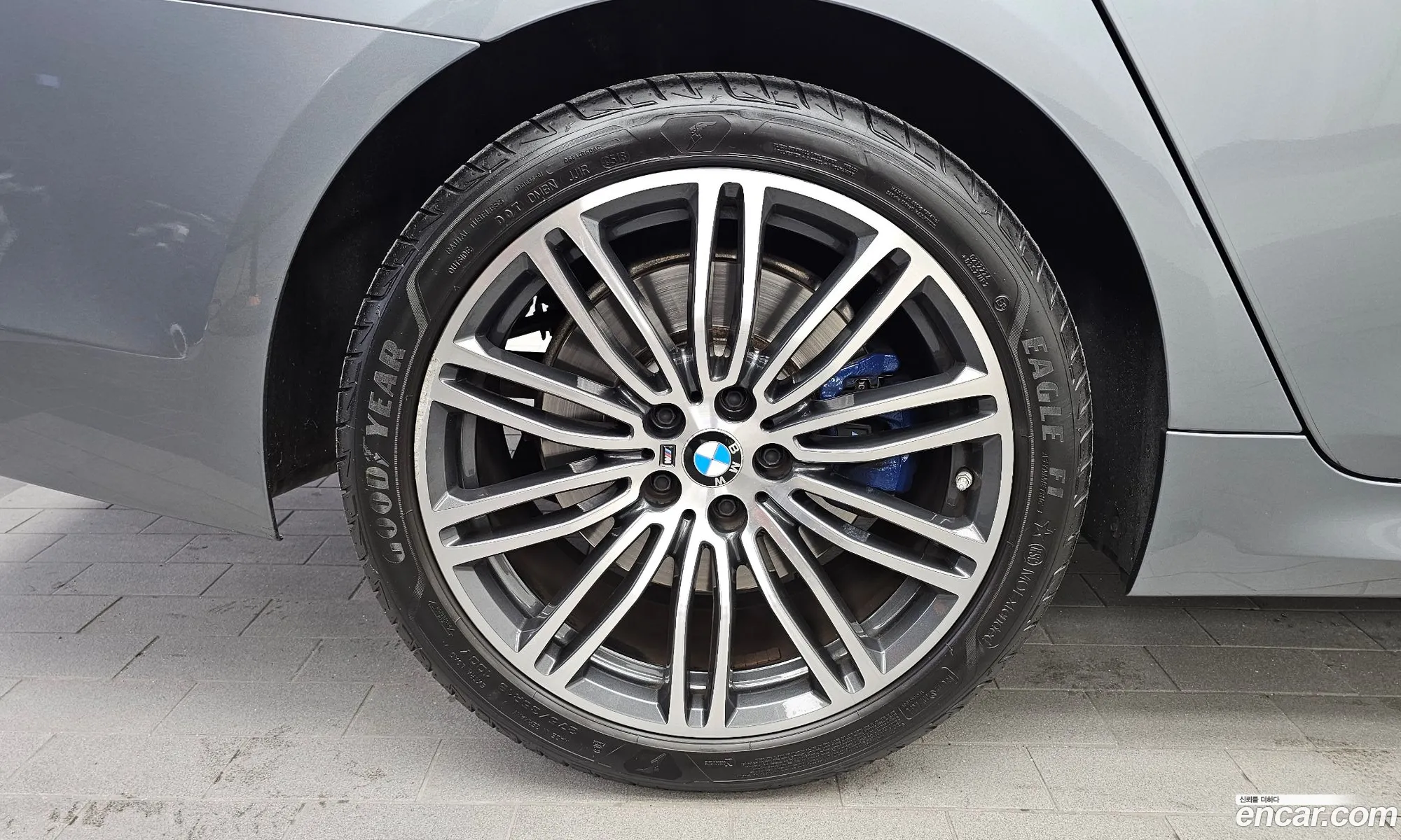 BMW 5 Series 2018 — 10